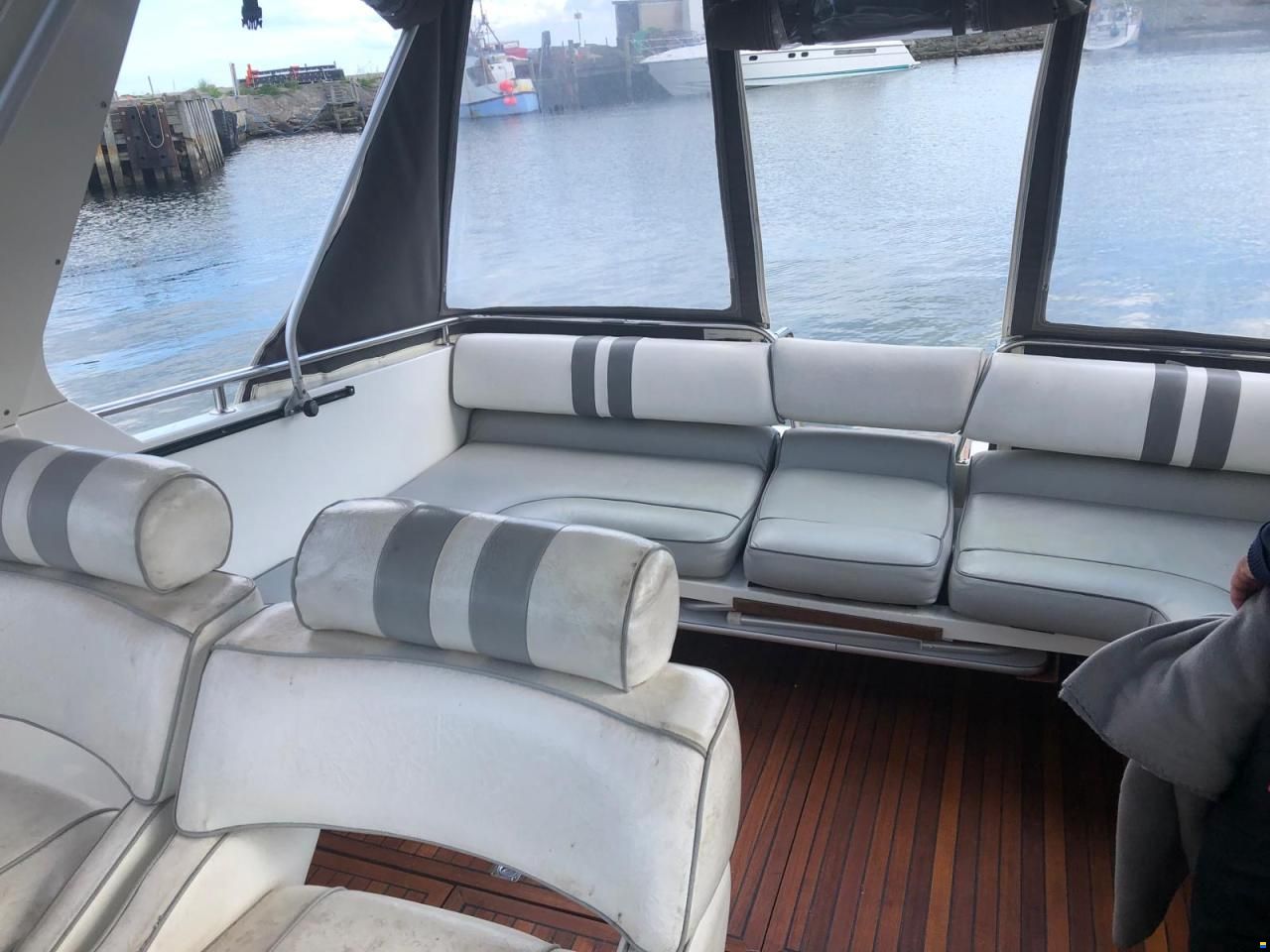 Fjord Dolphin 900