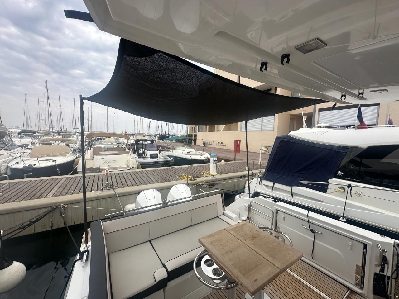 Jeanneau Cap Camarat WA 10.5 S2