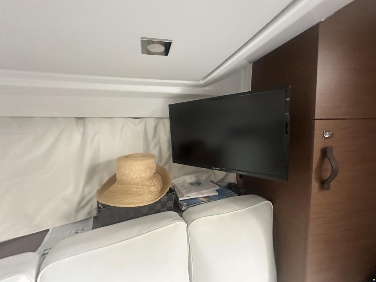 Jeanneau Cap Camarat WA 10.5 S2