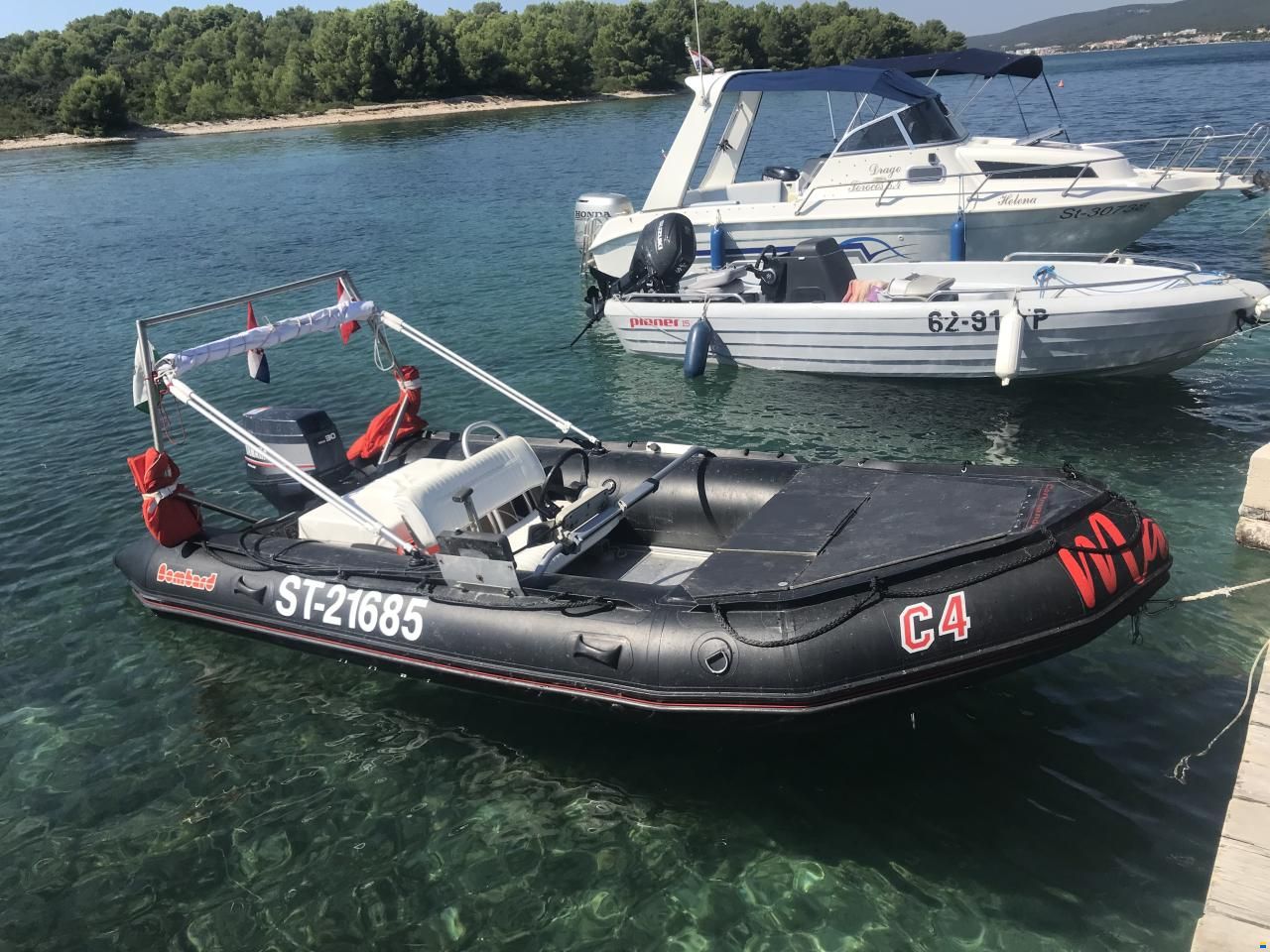 Bombard C4 30 PS