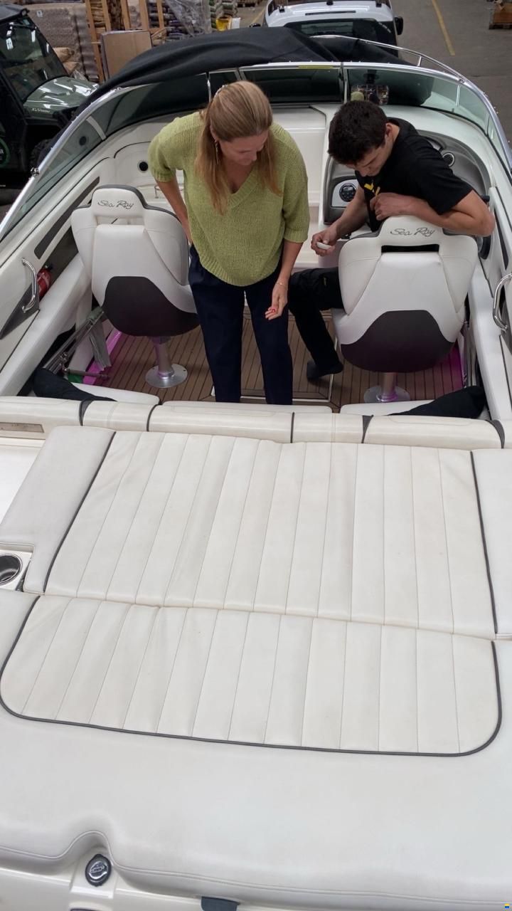 Sea Ray 220 sunsport