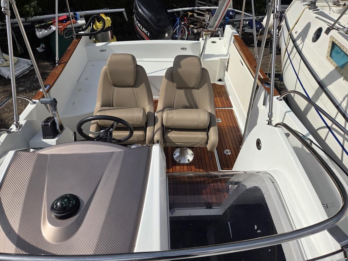 Jeanneau Cap Camarat 7.5 WA Serie 2