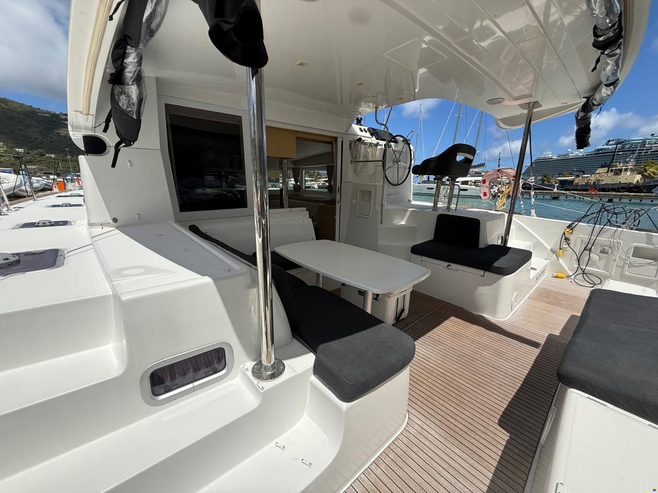 Lagoon 40