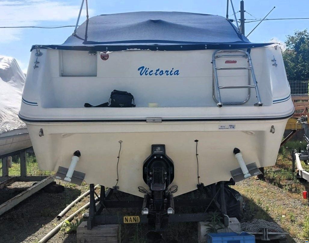 Sea Ray 220 SUNDANCER