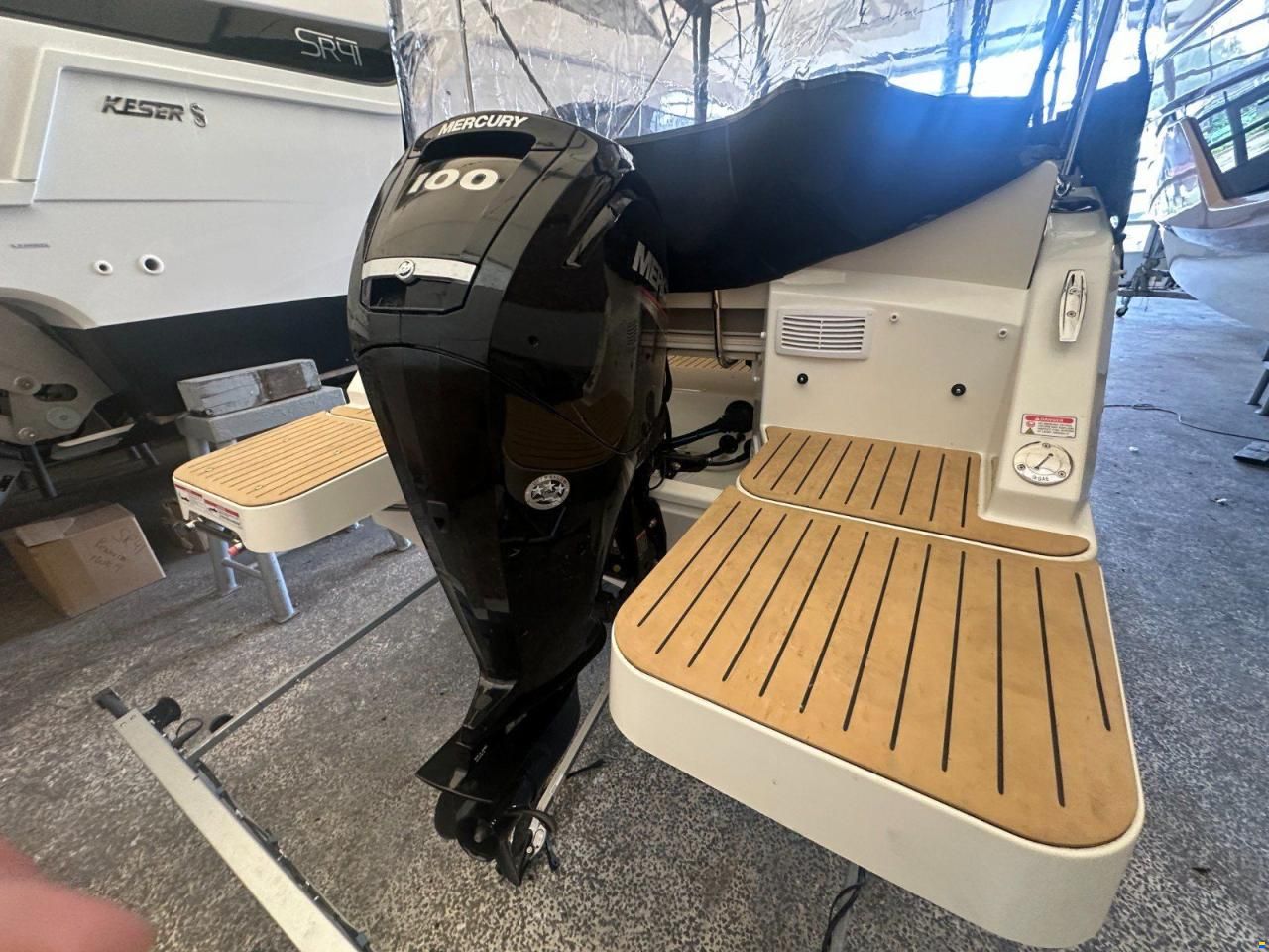 Quicksilver 555 CABIN