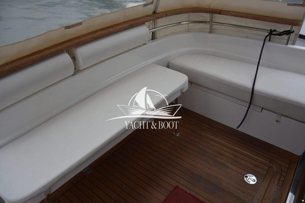 Galeon 330 Fly
