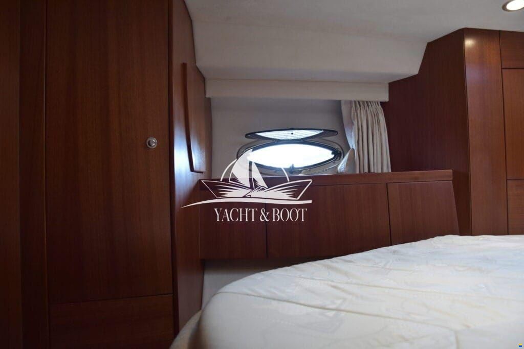 Galeon 330 Fly