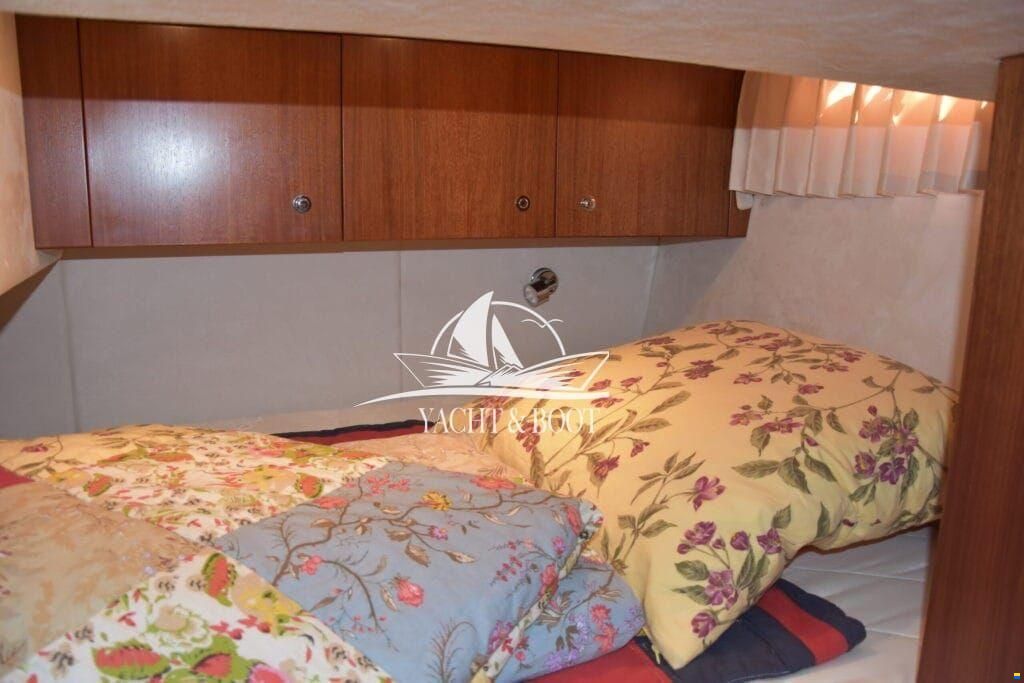 Galeon 330 Fly