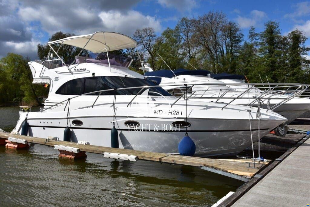 Galeon 330 Fly