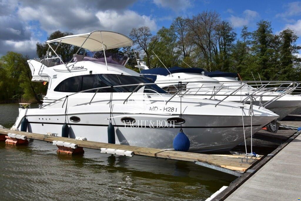 Galeon 330 Fly