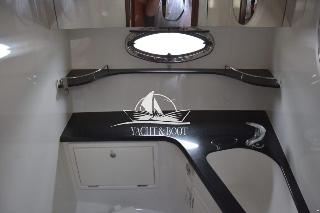 Galeon 330 Fly