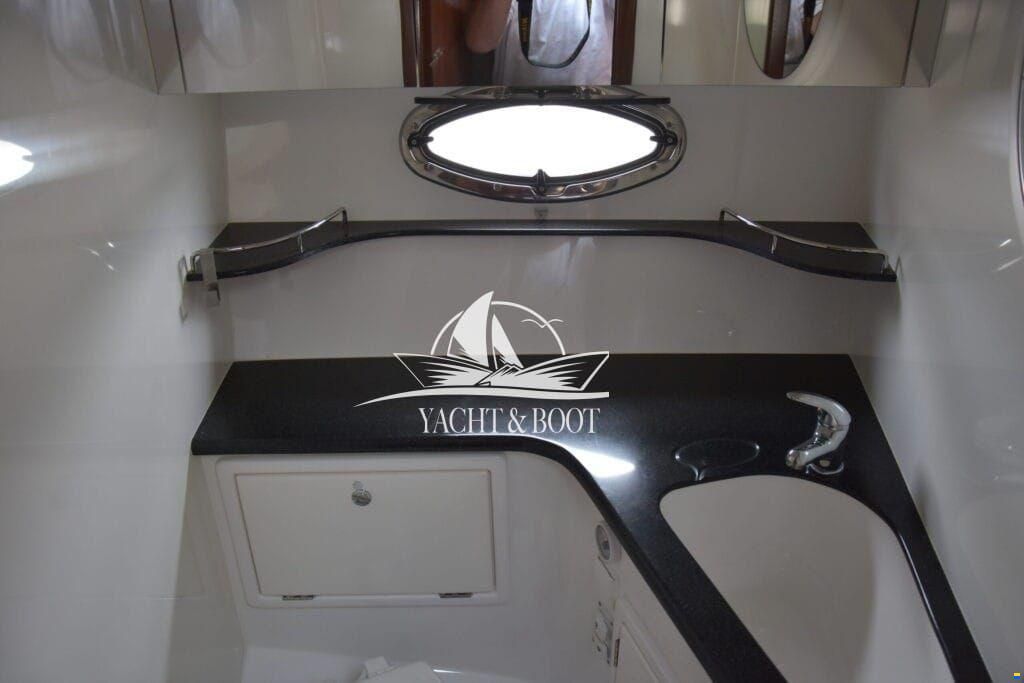 Galeon 330 Fly