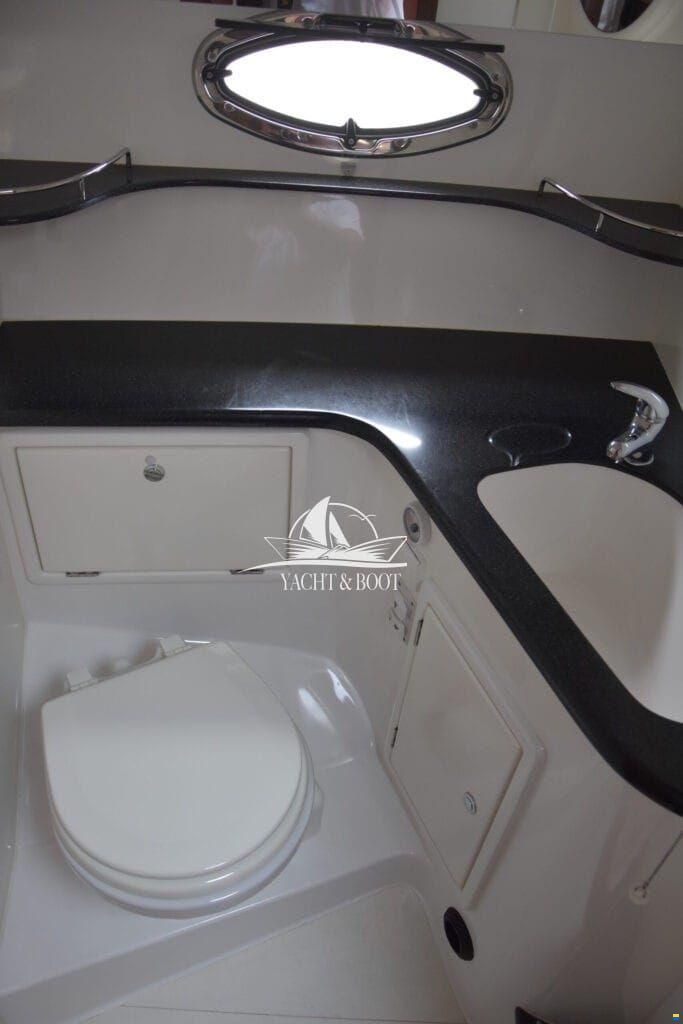 Galeon 330 Fly