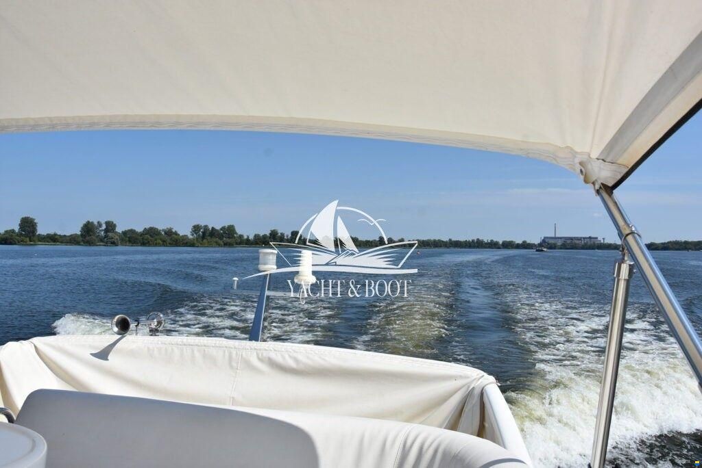 Galeon 330 Fly