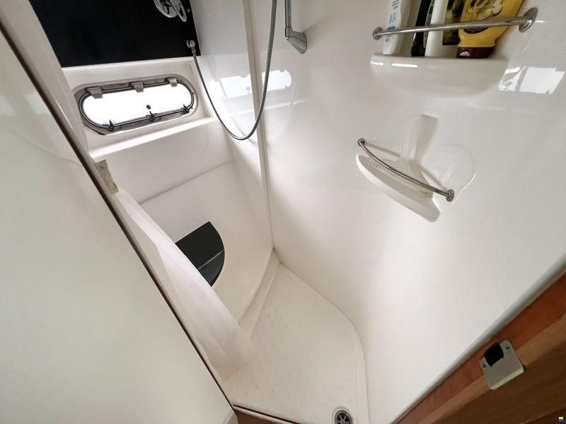 Sealine S42