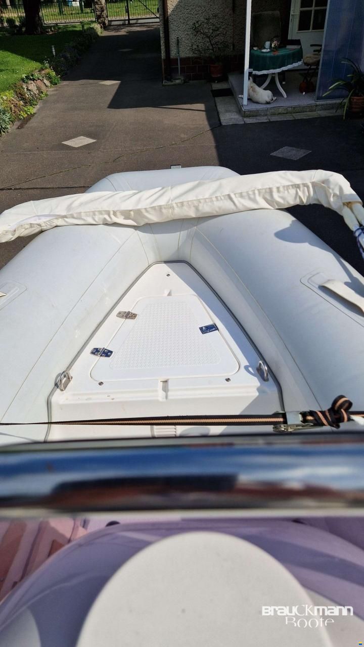 Briggs Falcon 400 L