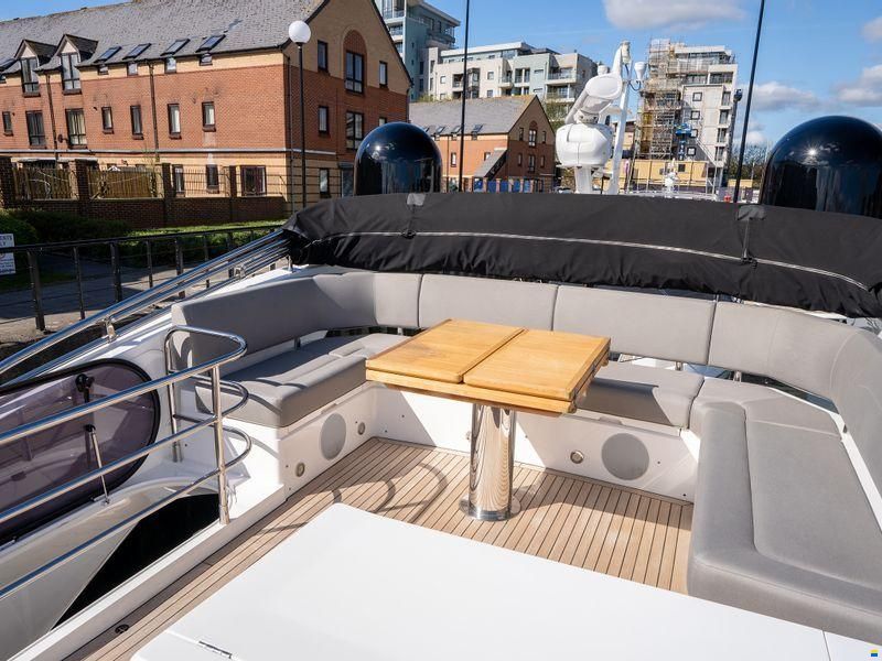 Sunseeker Manhattan 52