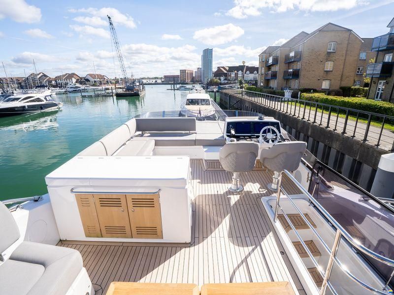 Sunseeker Manhattan 52
