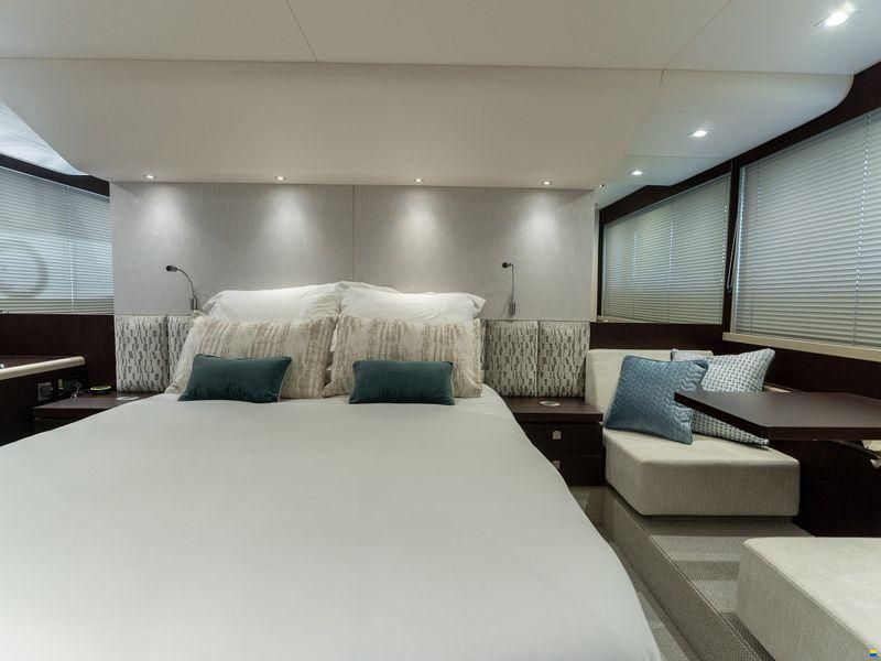 Sunseeker Manhattan 52