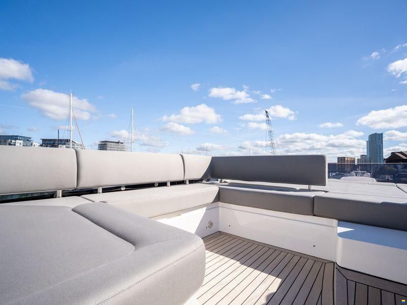 Sunseeker Manhattan 52
