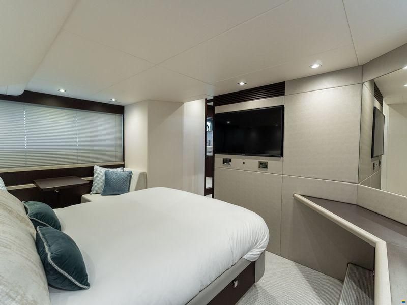 Sunseeker Manhattan 52