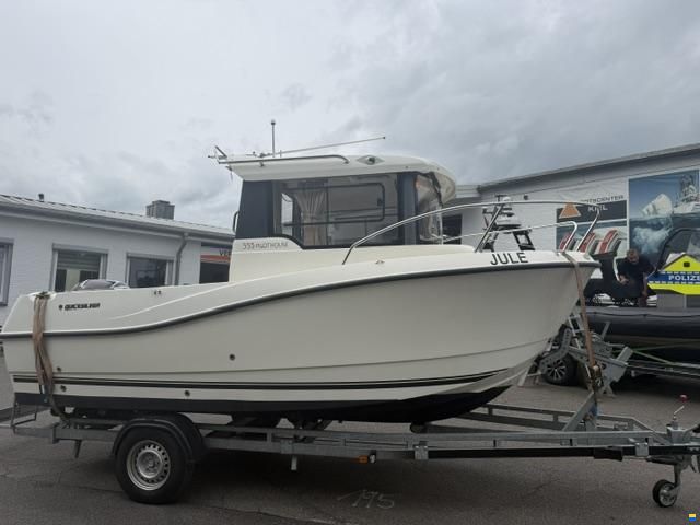 Quicksilver 555 Pilothouse mit 100PS und Trailer
