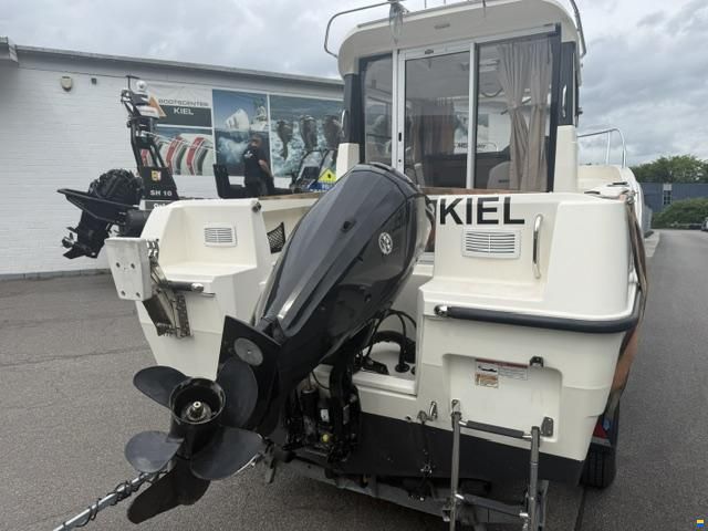 Quicksilver 555 Pilothouse mit 100PS und Trailer