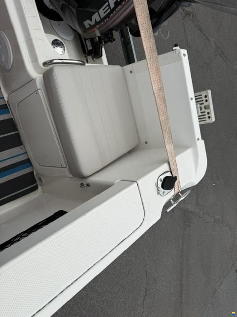 Quicksilver 555 Pilothouse mit 100PS und Trailer