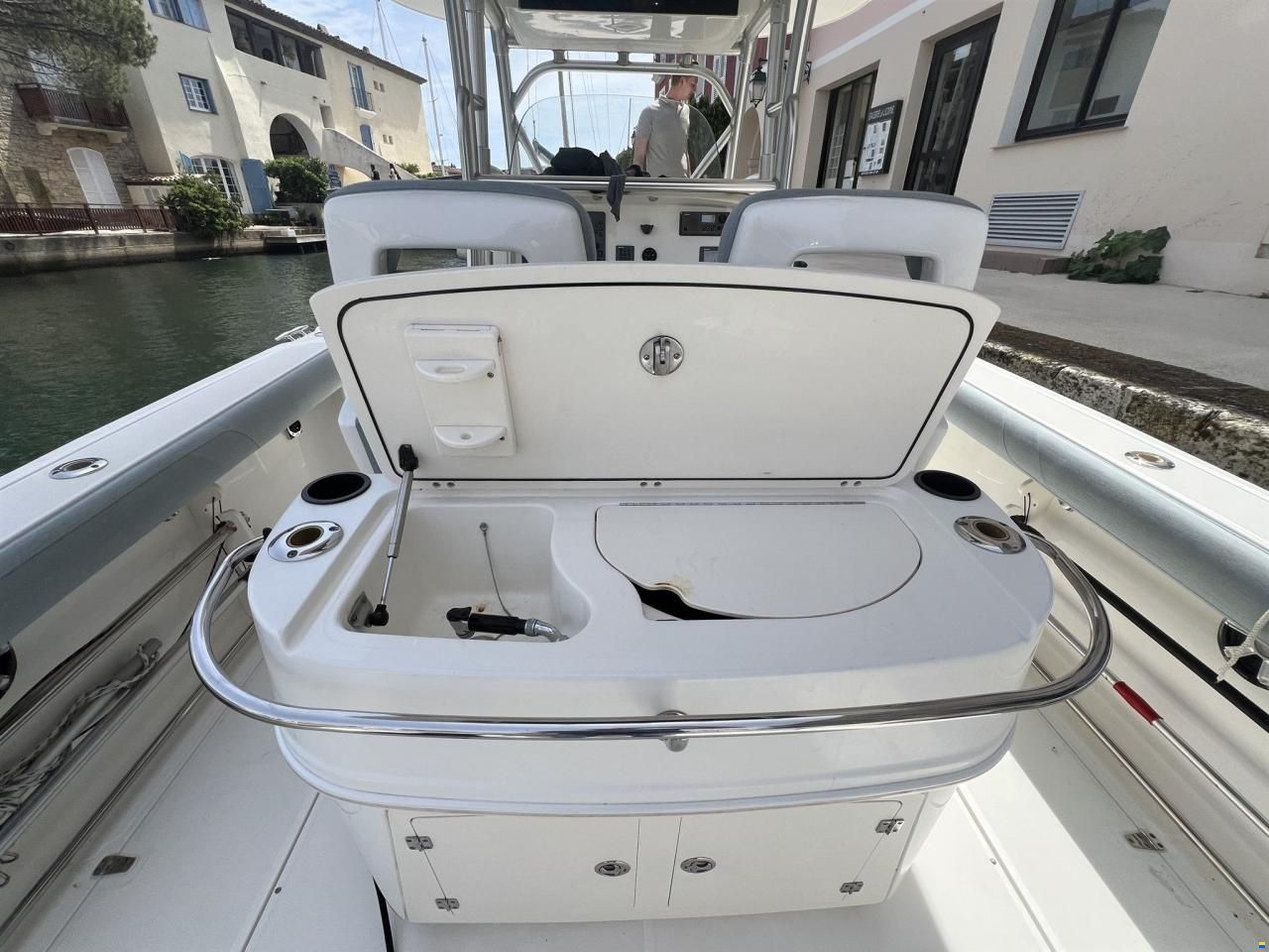 Boston Whaler 320 Outrage - 2X Mercury Verado 250