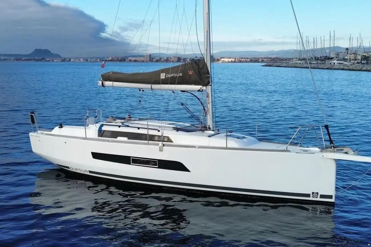 Dufour 32