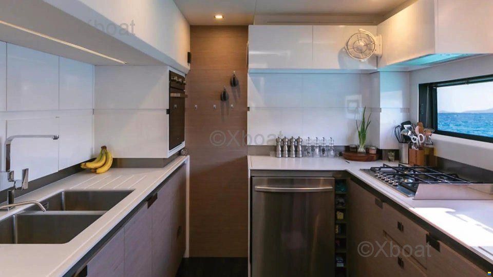 Fountaine Pajot Alegria 67