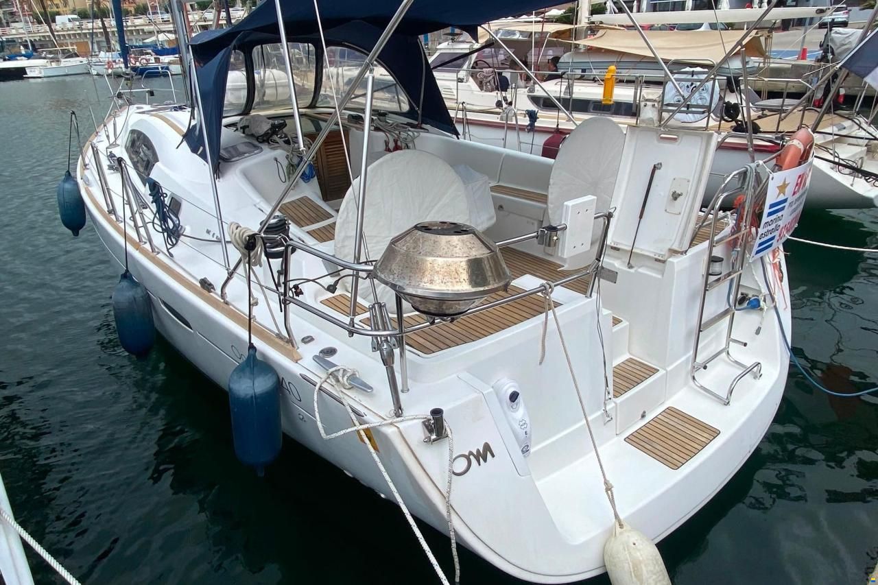 Beneteau Oceanis 40
