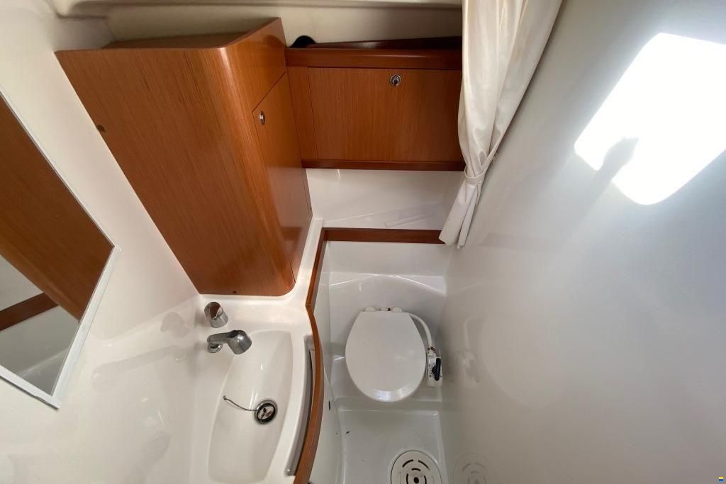 Beneteau Oceanis 40