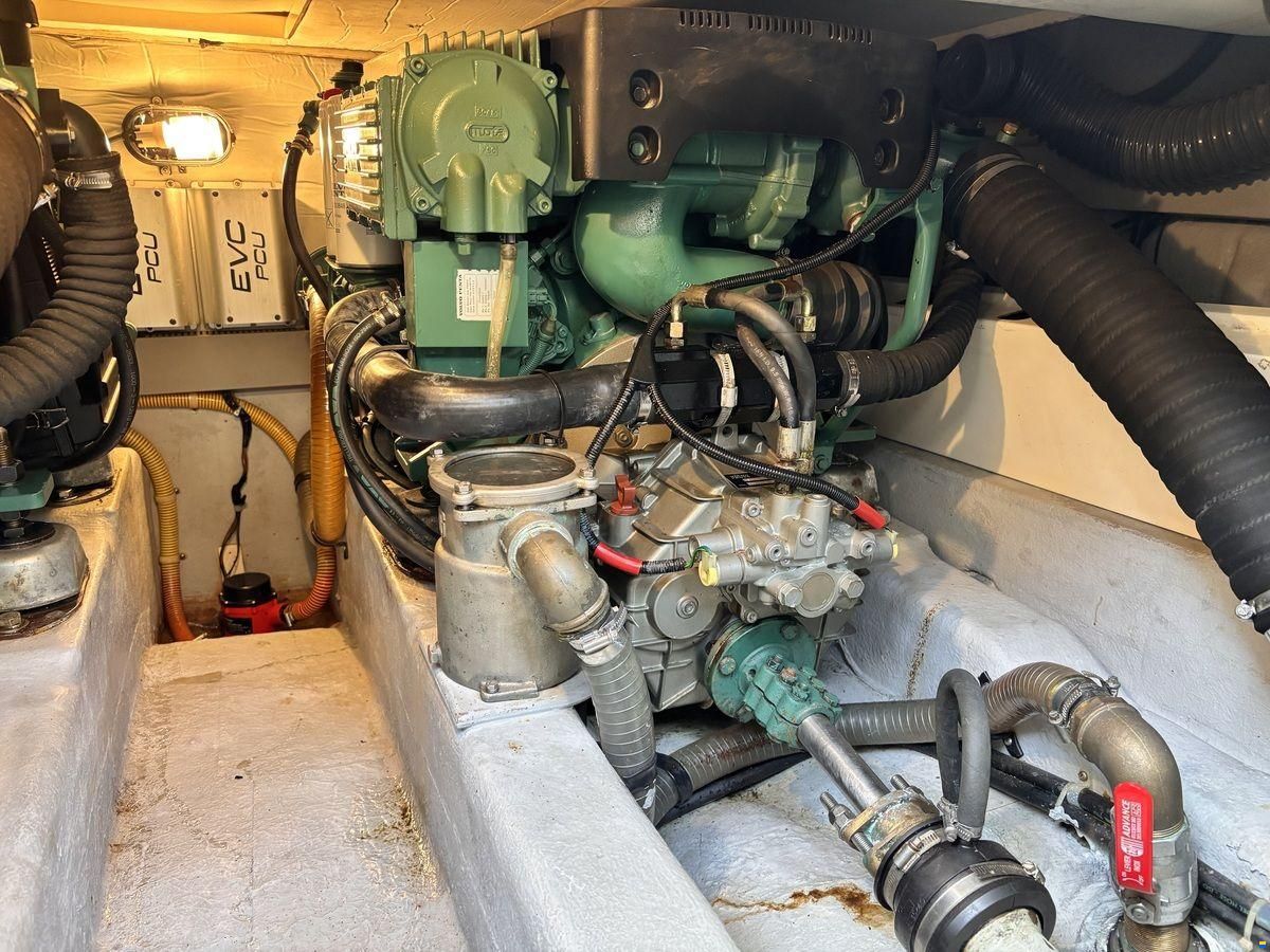 Rodman 30 Cruiser Flybridge