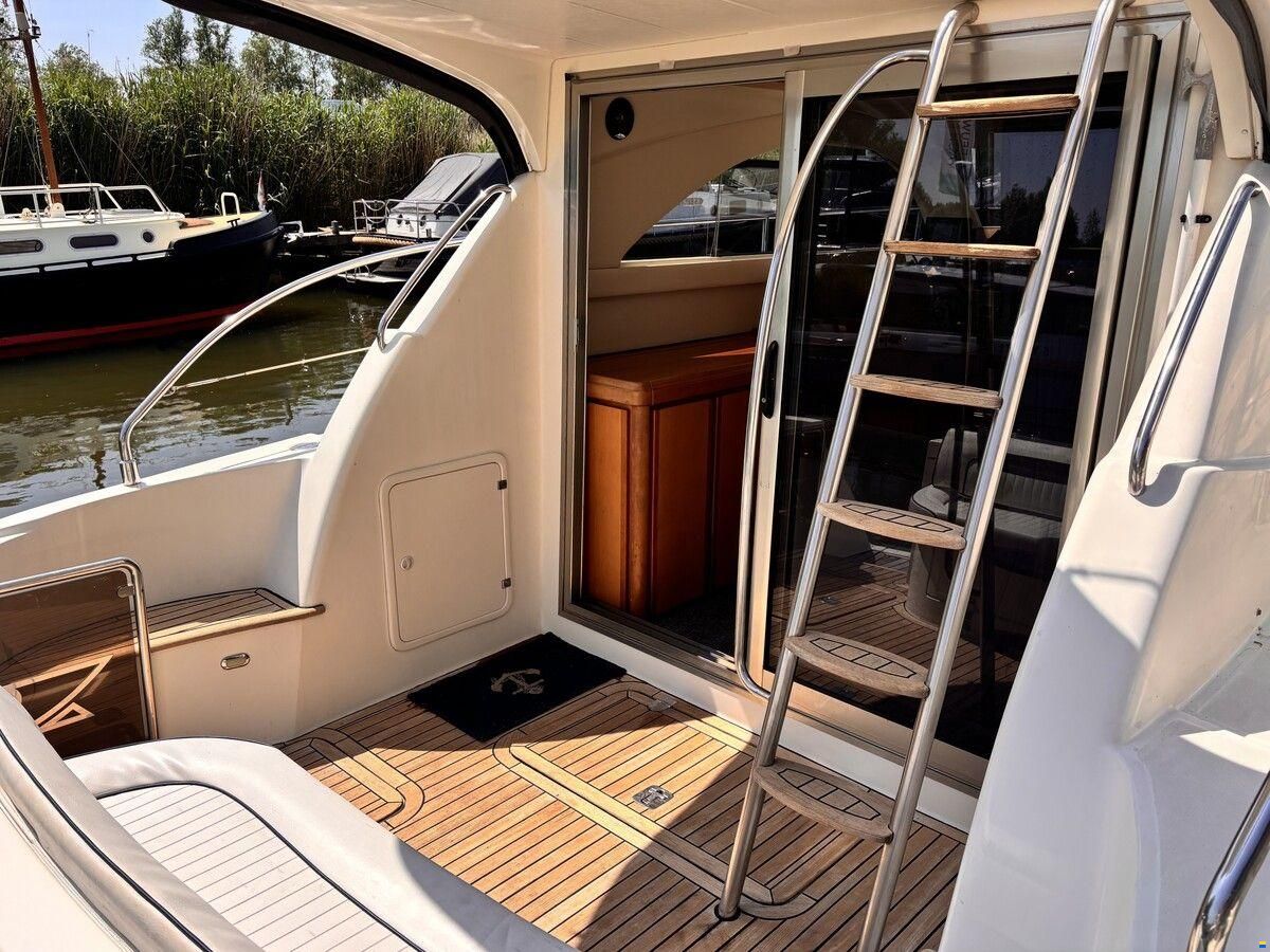 Rodman 30 Cruiser Flybridge