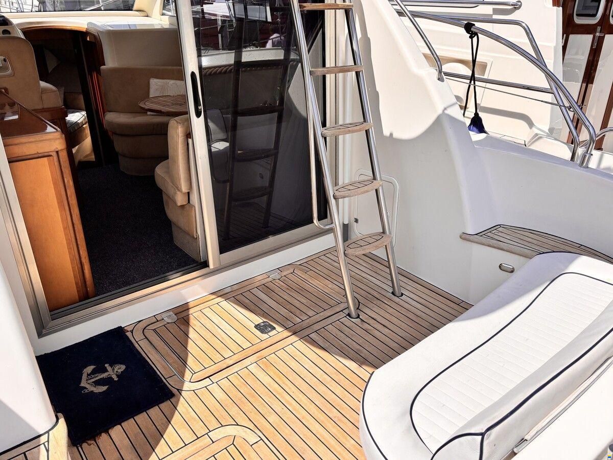 Rodman 30 Cruiser Flybridge