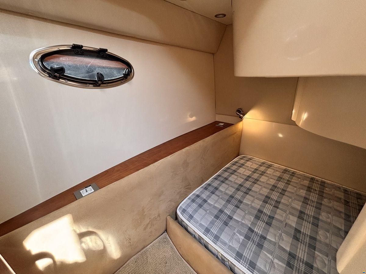 Rodman 30 Cruiser Flybridge