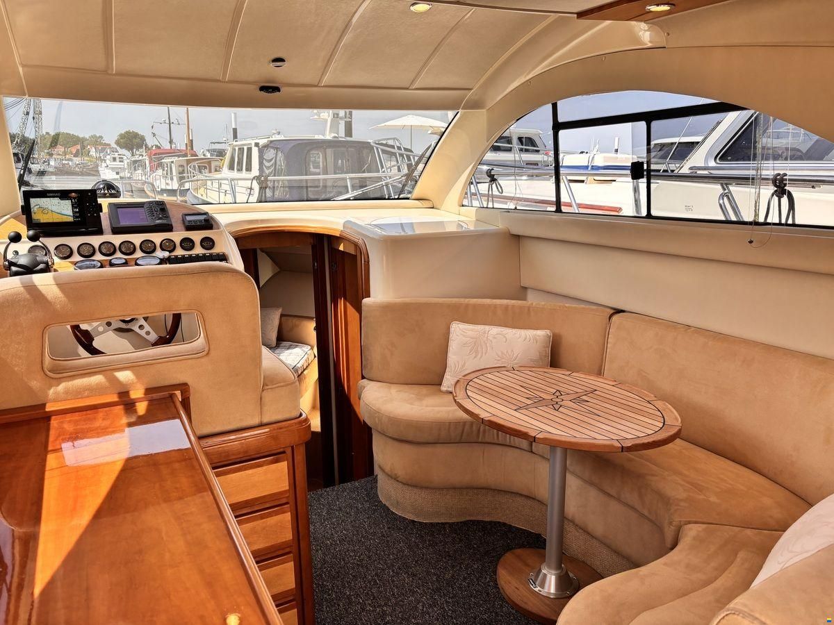 Rodman 30 Cruiser Flybridge