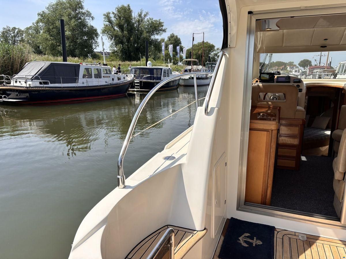 Rodman 30 Cruiser Flybridge