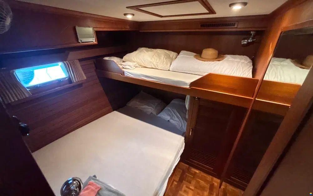 Grand Banks 52 Europa
