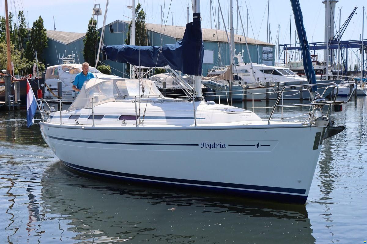 Bavaria 32