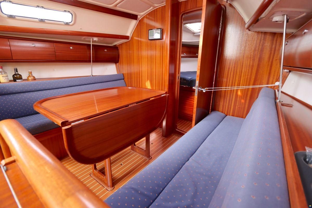Bavaria 32