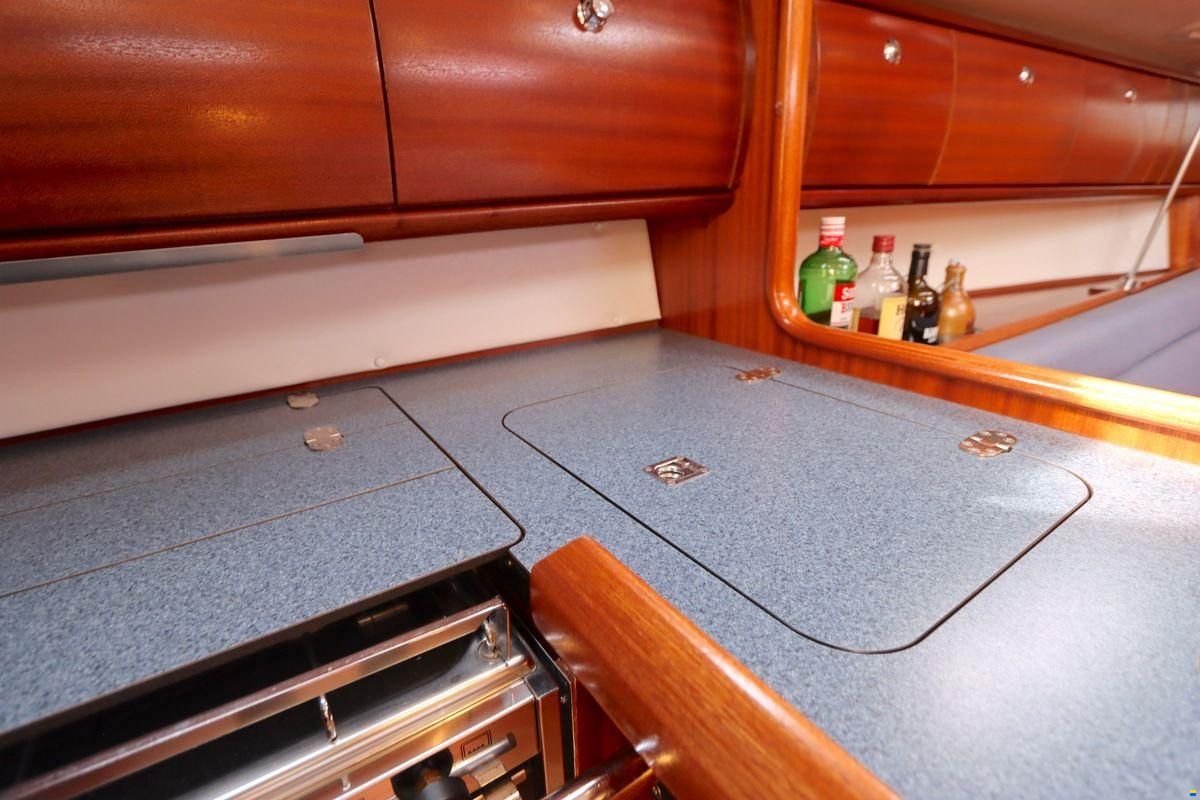 Bavaria 32