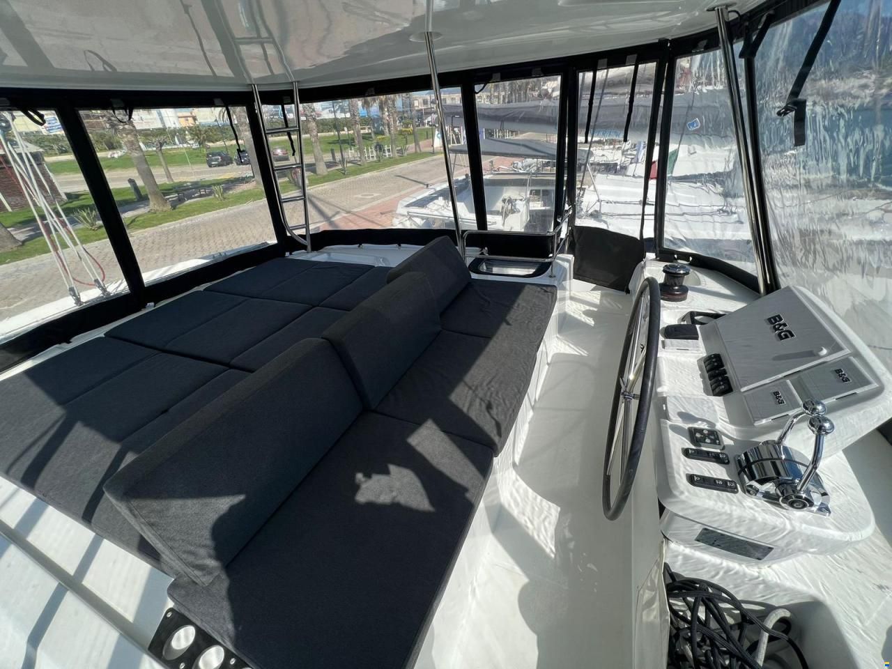Lagoon 50