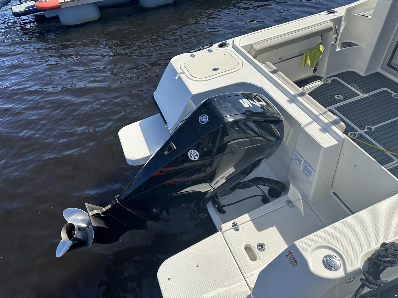 Quicksilver 675 Pilothouse