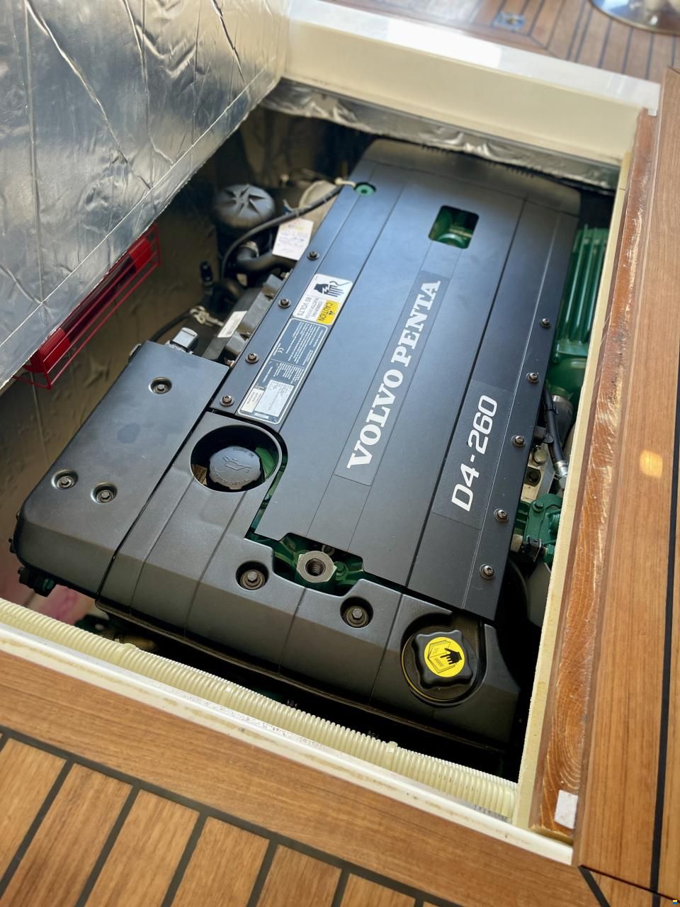 Saga 320 Sun Top
