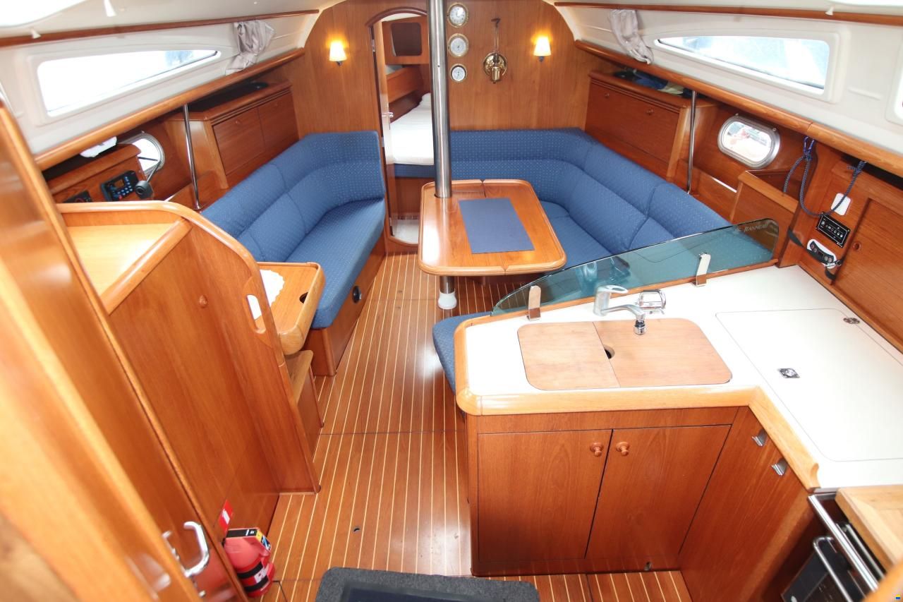 Jeanneau Sun Odyssey 35