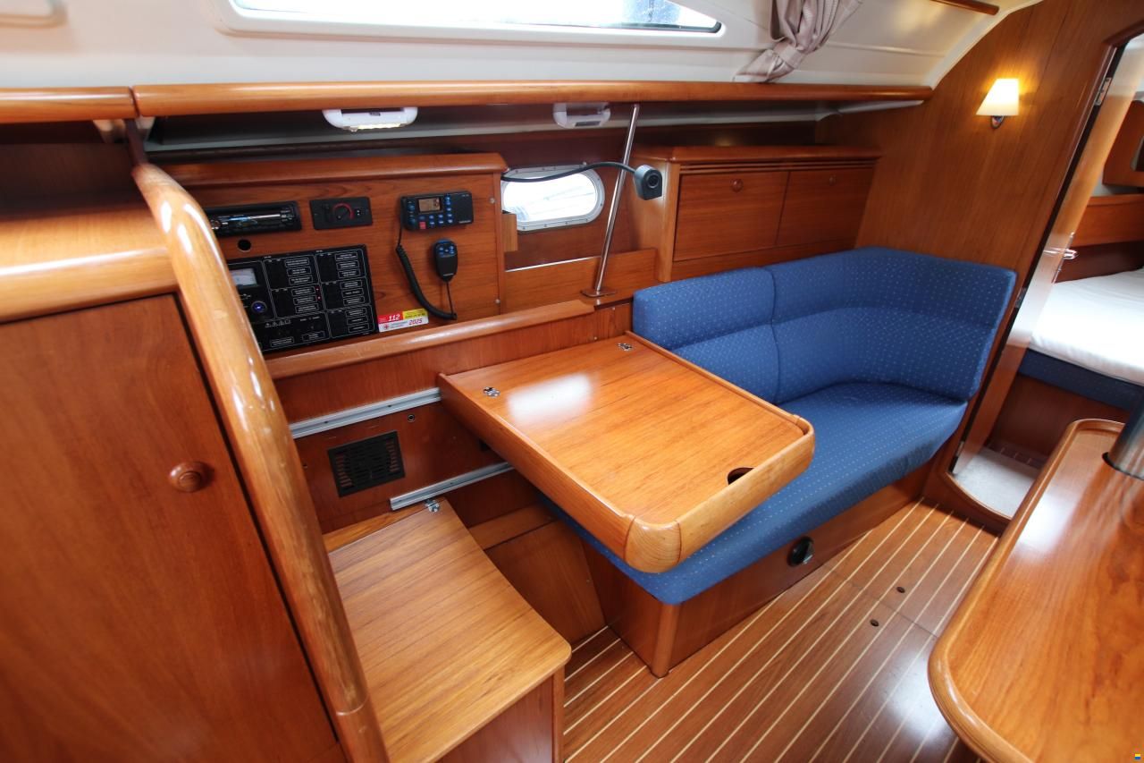 Jeanneau Sun Odyssey 35