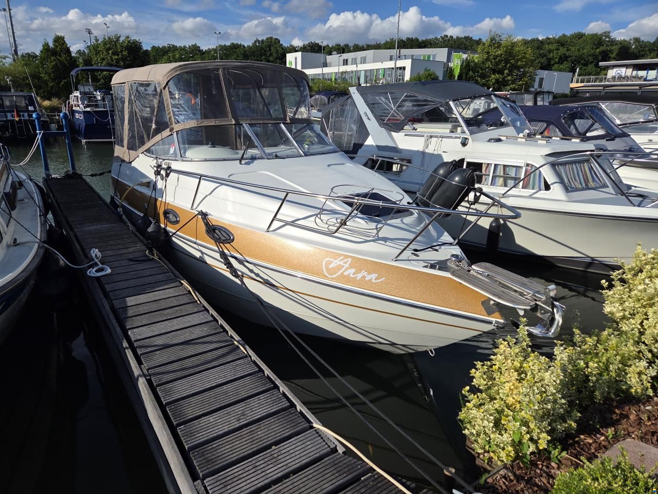 Stingray 240CS