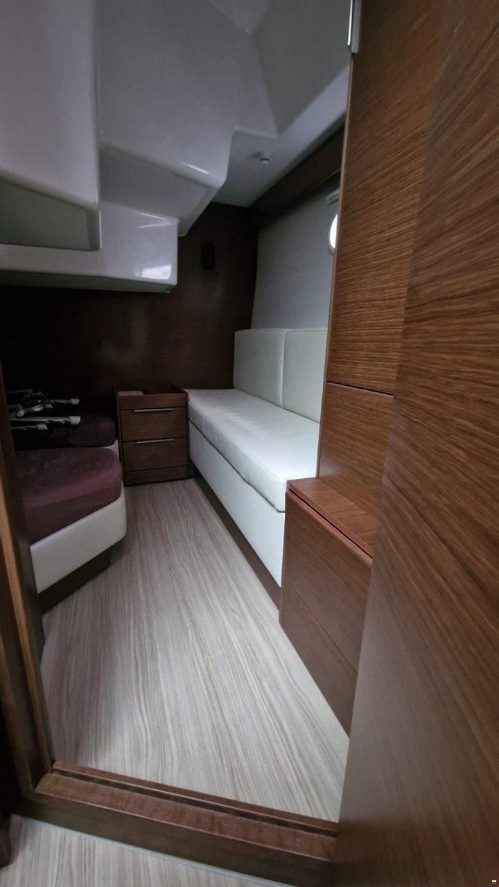 Bavaria S33